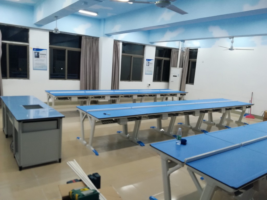 理化生實驗室的基本配置都(dōu)有哪些？